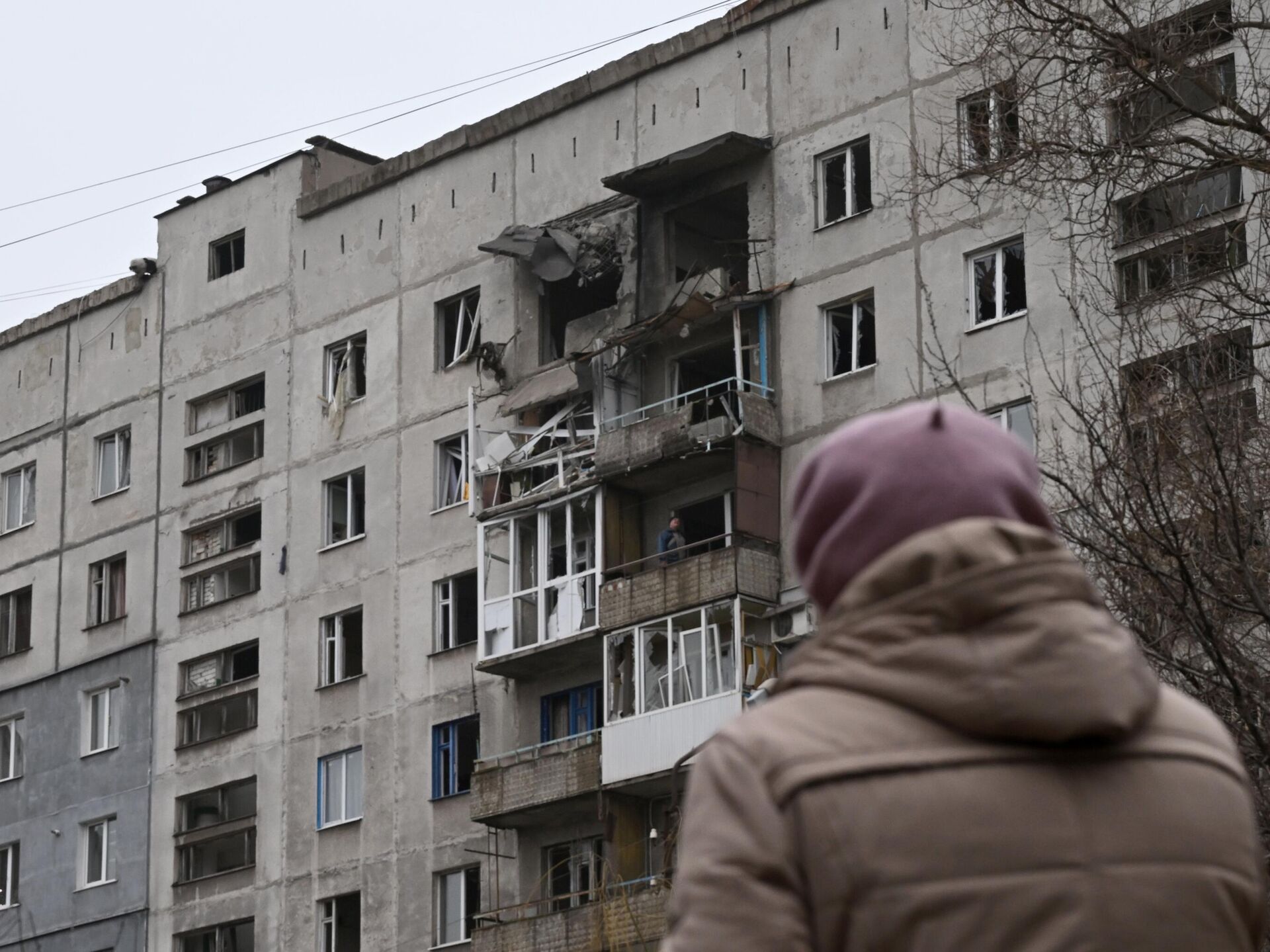 Украинский дрон атаковал жилой дом в Алчевске в ЛНР - РИА Новости,  17.03.2024