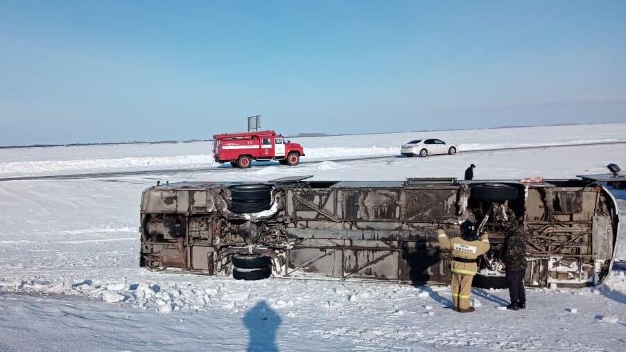 ДТП на автомобильной дороге регионального значения в районе села Гришковка Немецкого национального района - РИА Новости, 1920, 17.03.2024