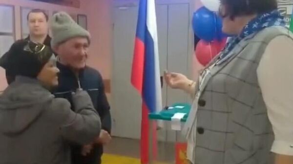 Пара шла по тайге два дня, чтобы проголосовать за президента России