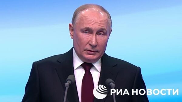 Путин: система электронного голосования в России прозрачна и объективна