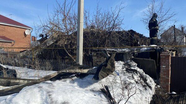Место пожара в частном доме в Тольятти. 18 марта 2024