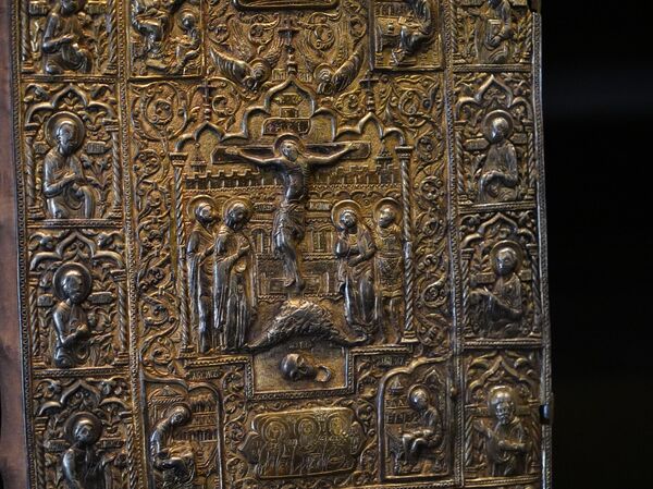 Экспонаты выставки Русский феникс. Суздальская земля Экспонаты выставки Русский феникс. Суздальская земля