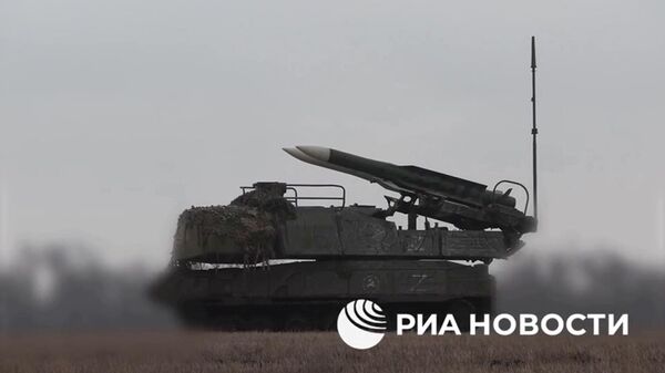 Расчет ЗРК Бук-М1 сбил ударный украинский вертолет на Артемовском направлении