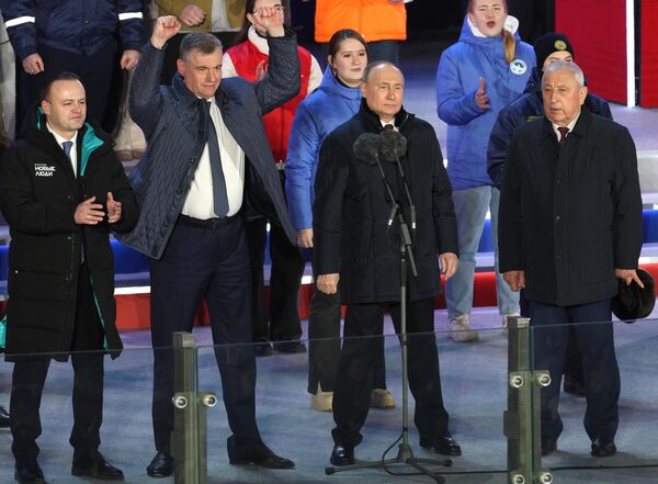 Президент РФ Владимир Путин на митинг-концерте на Красной площади в Москве, посвященном десятилетию воссоединения Крыма с Россией