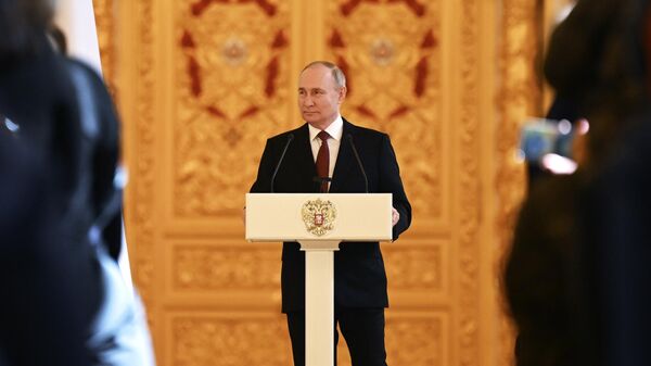 Президент РФ Владимир Путин проводит встречу со своими доверенными лицами в Кремле