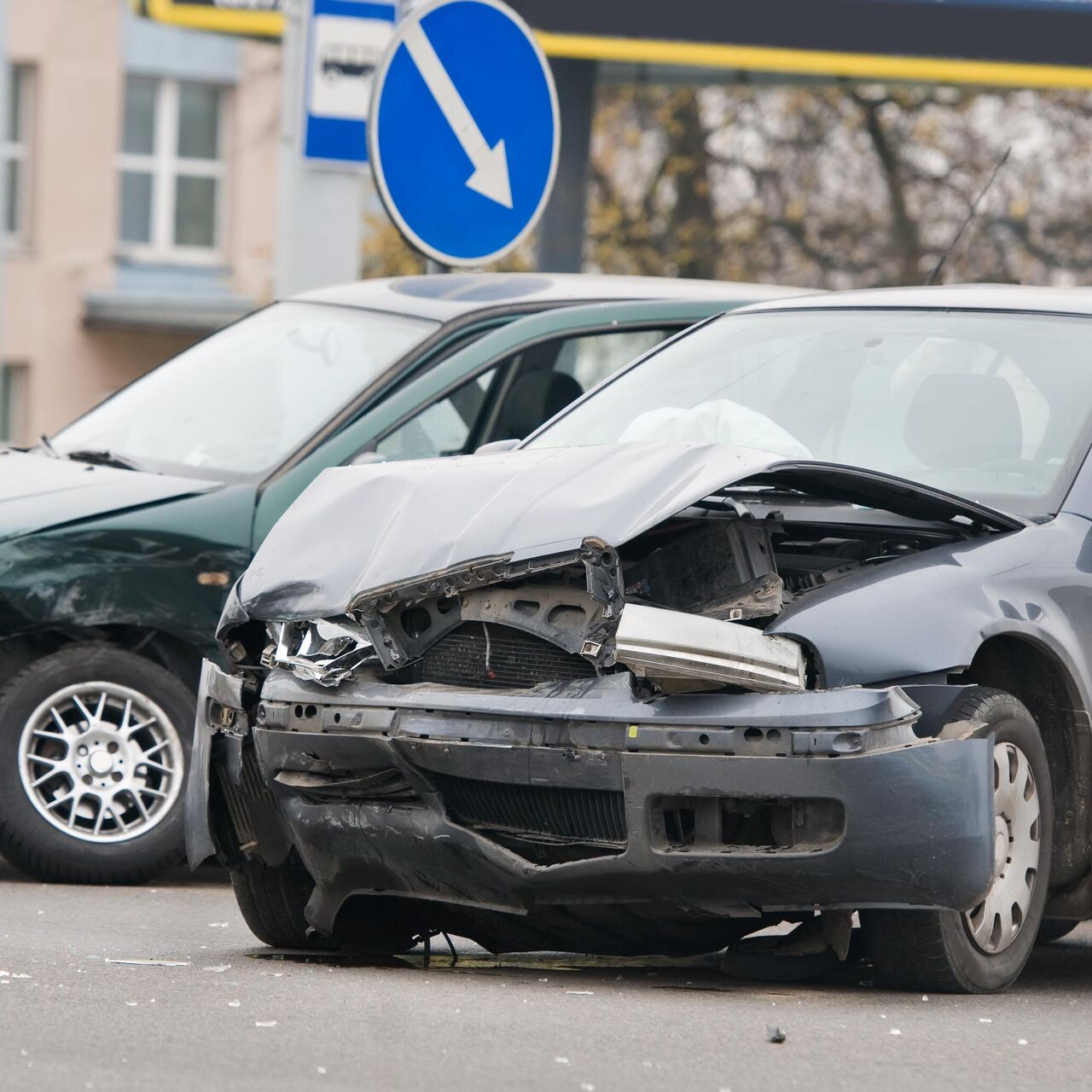 Что делать, если машину повредили во дворе. Инструкция :: Autonews