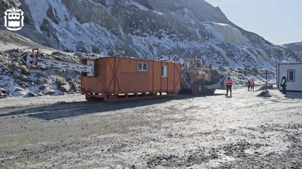 Транспортировка буровой установки повышенной мощности к руднику Пионер