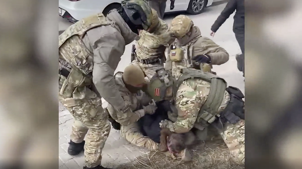 Задержание ФСБ России совместно с МВД России мужчины, обвиняемого в подготовки терактов против военных в Белгороде