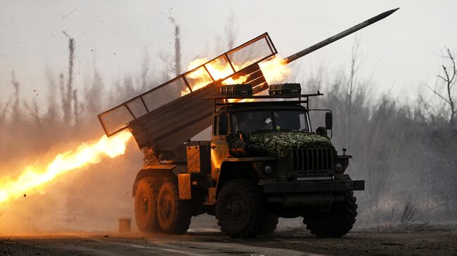 Реактивная система залпового огня (РСЗО) БМ-21 Град