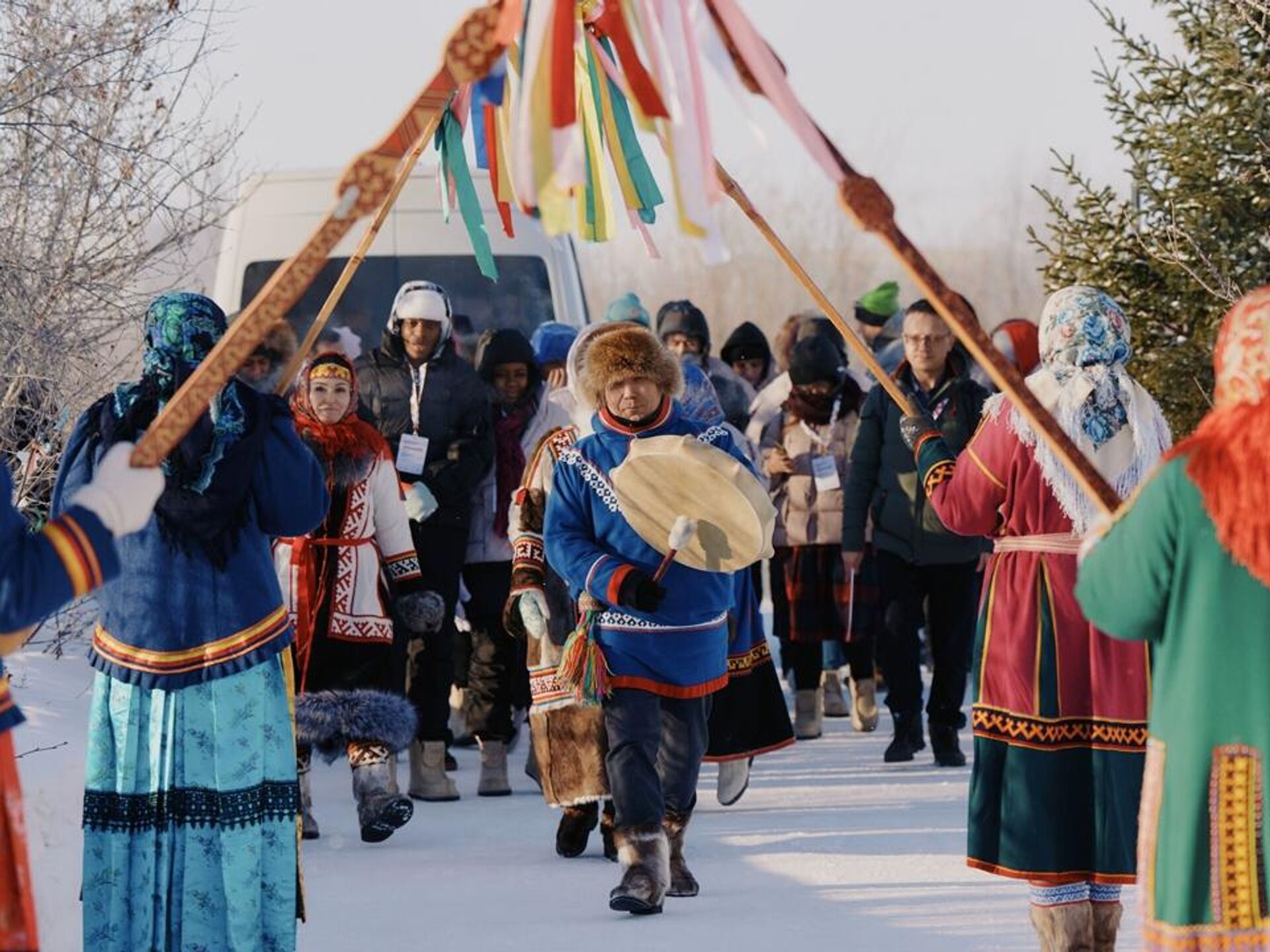 Участницы фестиваля молодежи из Сербии остались в восторге от Салехарда -  РИА Новости, 22.03.2024