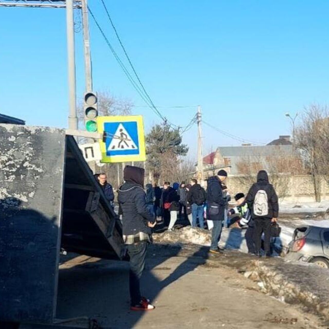 В Подмосковье автомобиль врезался в остановку, есть пострадавшие - РИА  Новости, 22.03.2024