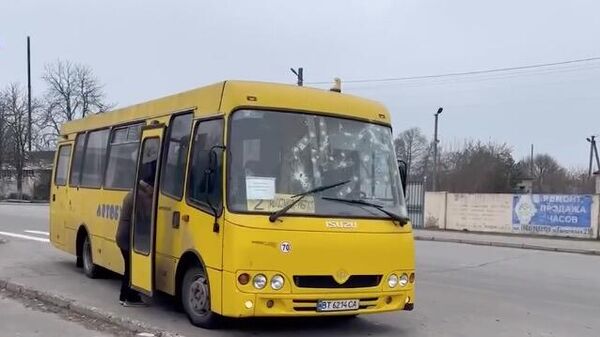 Украинские войска атаковали дроном автобус в городе Алешки Херсонской области