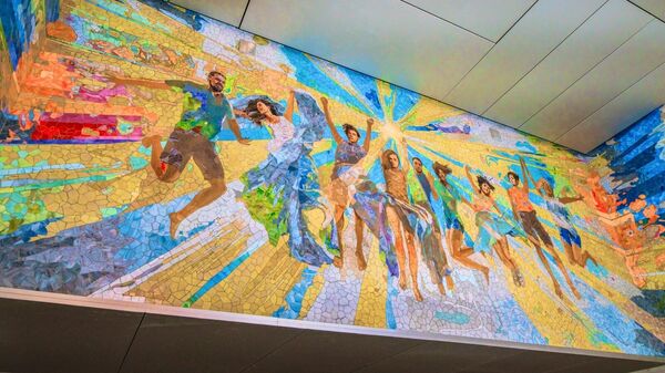  Мозаичное панно над эскалаторами станции метро Университет Дружбы Народов
