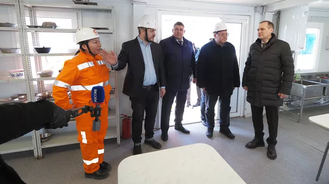 Глава Республики Мордовия Артем Здунов во время рабочей поездки в Дубенский район