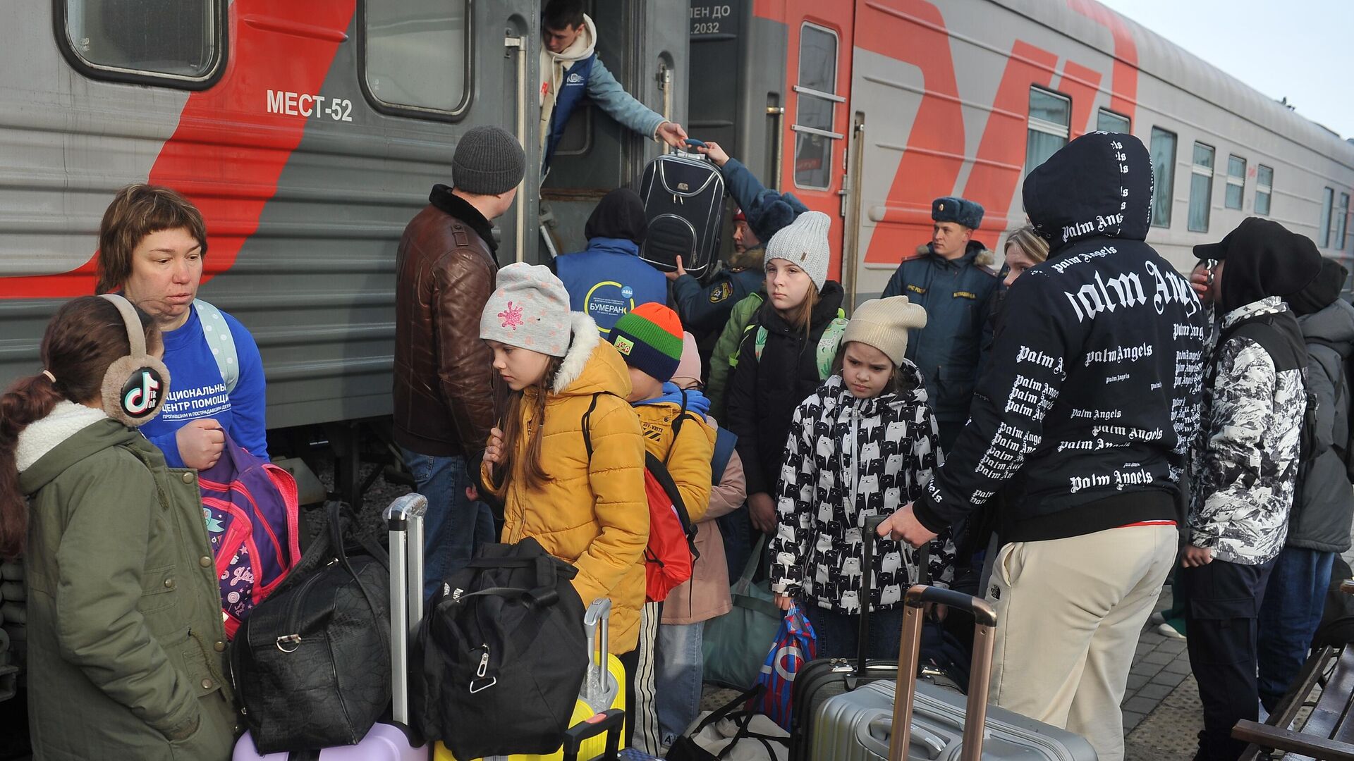 Дети из Белгородской области прибыли в Тамбов - РИА Новости, 1920, 01.04.2024