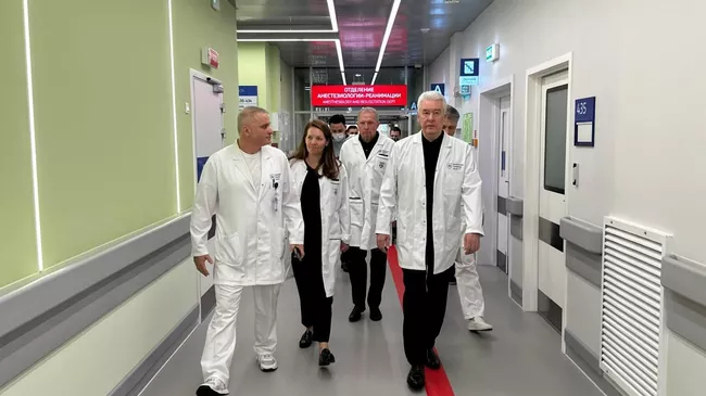 Мэр Москвы Сергей Собянин в Городской клинической больнице имени С.П. Боткина 