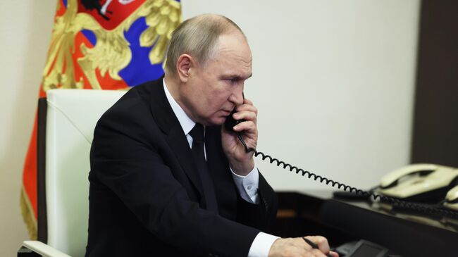 Путин провел телефонный разговор с избранным президентом Ирана Пезешкианом
