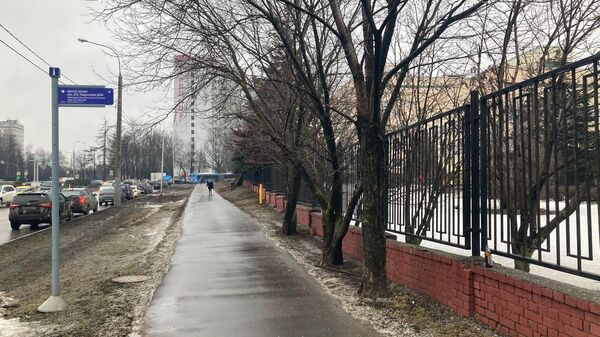 Улица рядом с одним из московских центров крови