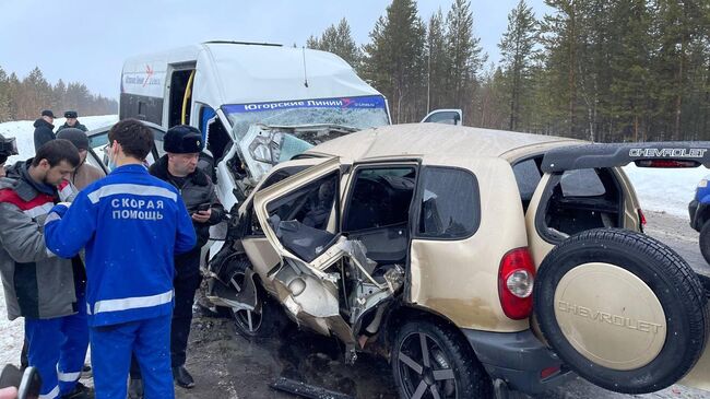 На месте ДТП на 93 километре трассы Сургут-Когалым