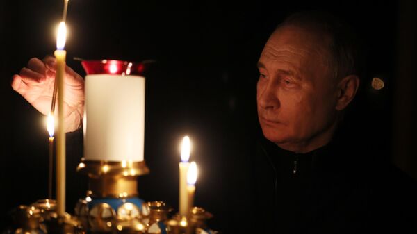 Президент РФ Владимир Путин почтил память погибших в результате теракта в Крокус Сити Холле