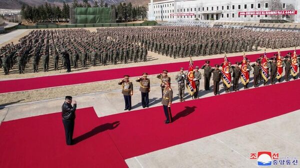 Лидер КНДР Ким Чен Ын проинспектировал танковую дивизию. 24 марта 2024
