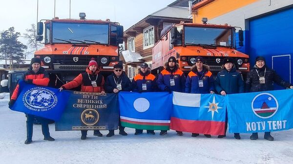 Якутские спасатели на вездеходах Бурлак отправились в экспедицию по следам Витуса Беринга. 25 марта 2024