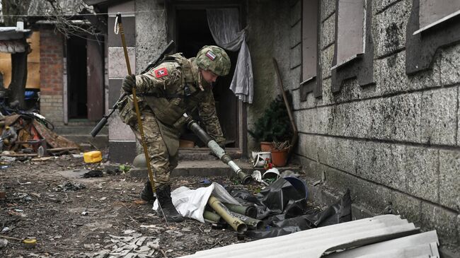 Военный инженер группировки войск Центр Центрального военного округа в Авдеевке