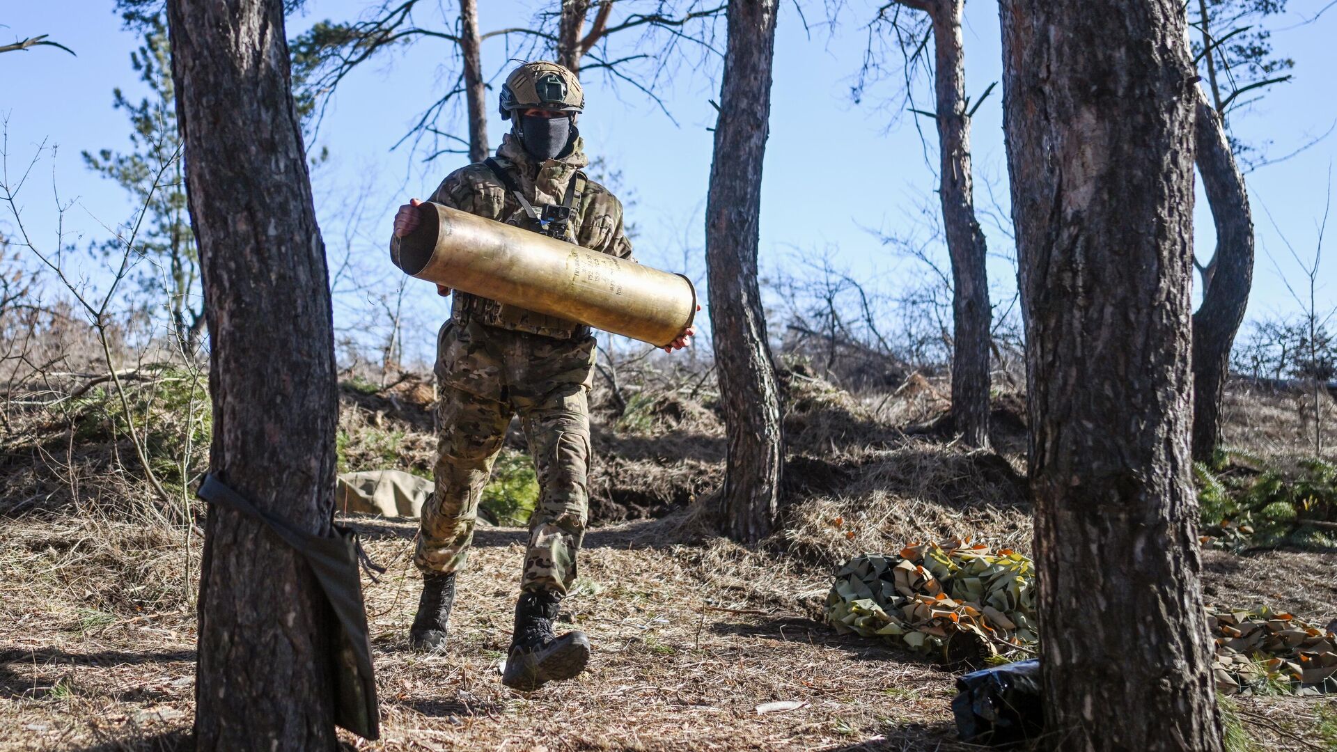 Российский военнослужащий на Авдеевском направлении - РИА Новости, 1920, 02.04.2024