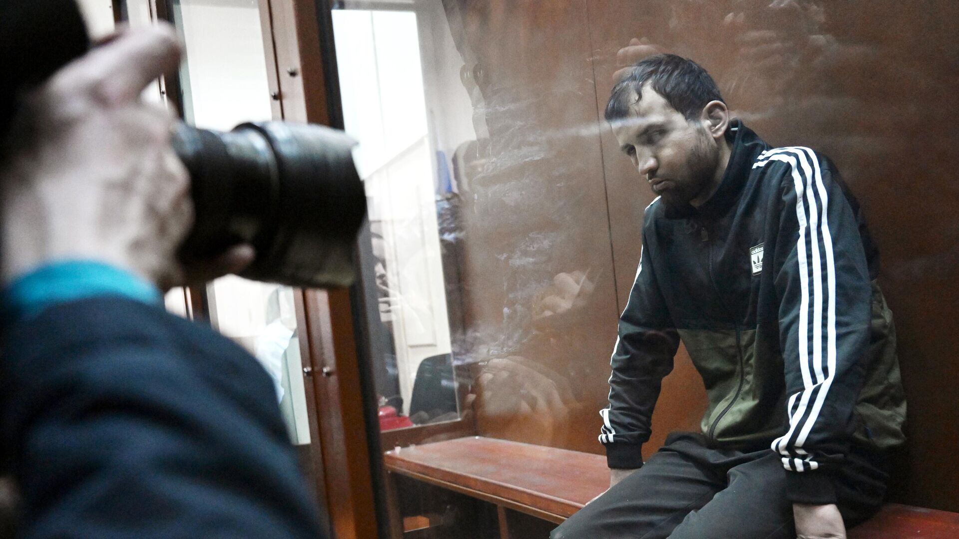 Фаридуни Шамсидин, задержанный по подозрению в террористическом акте в Крокус Сити Холл, в здании Басманного суда Москвы - РИА Новости, 1920, 26.03.2024