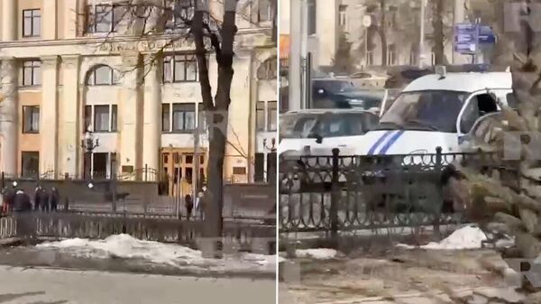 Здание Финансового университета при правительстве РФ эвакуировали из-за обнаружения неопознанного объекта вблизи корпуса вуза
