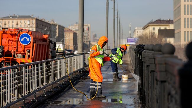 Работы по промывке инженерных сооружений Москвы