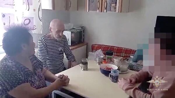 Спасенный на Чукотке 70-летний мужчина. Кадр видео