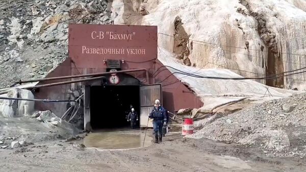 Спасательная операция на аварийном участке рудника Пионер. Архивное фото