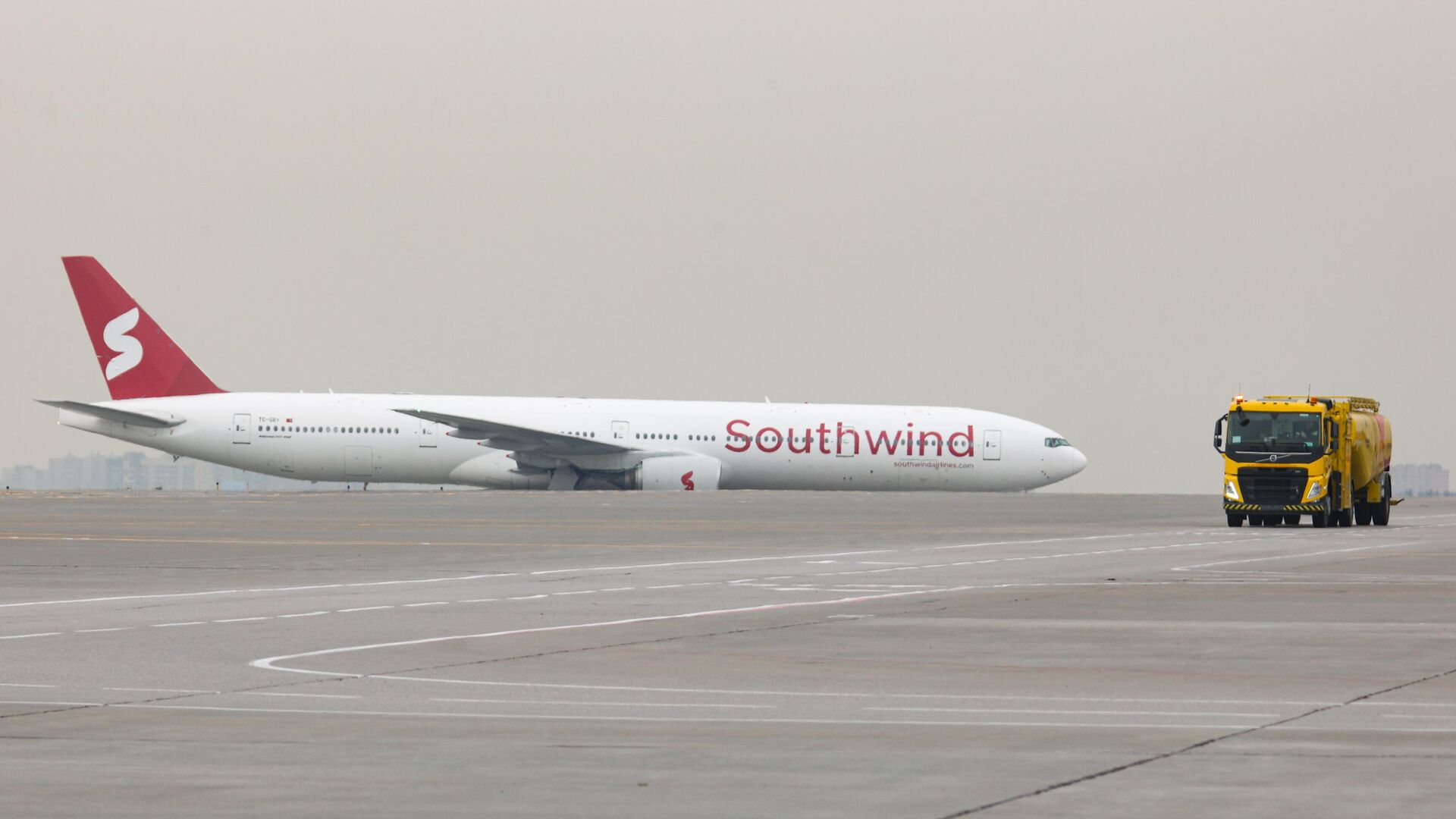 Самолет Boeing 777 авиакомпании Southwind - РИА Новости, 1920, 02.04.2024