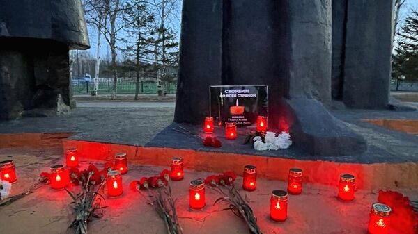 Акция памяти жертв теракта в Крокусе