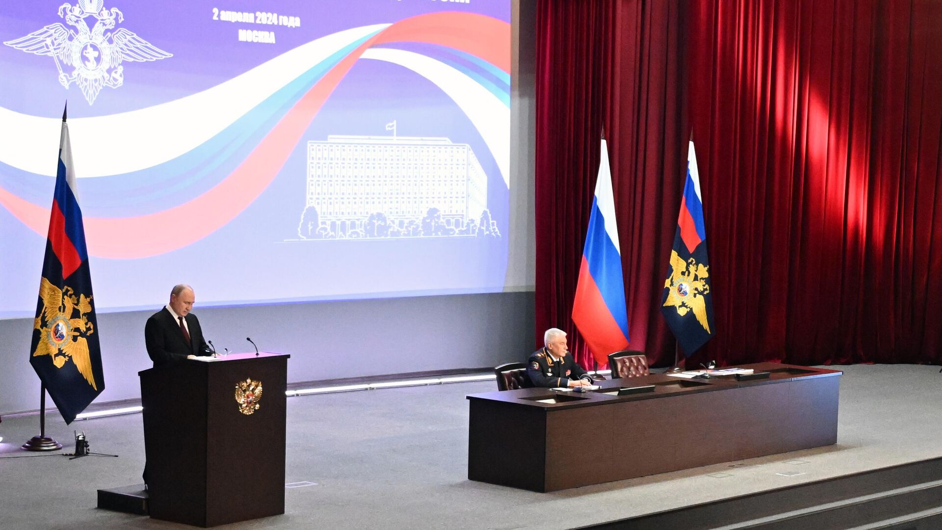Путин подписал указ об основах госполитики в области исторического просвещения