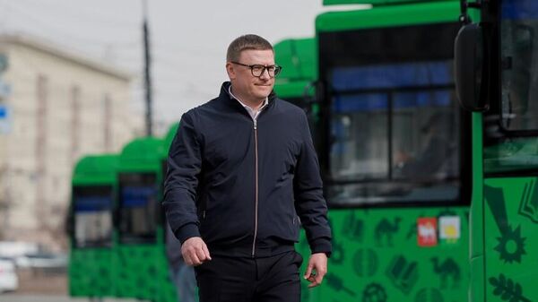 Губернатор Челябинской области Алексей Текслер осмотрел автобусы особо большого класса