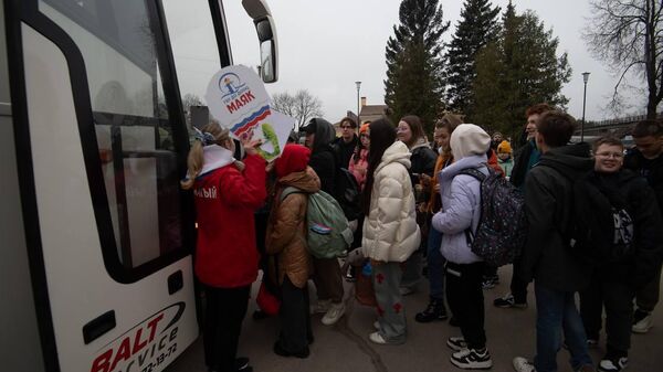Школьники из Белгородской области прибыли в Вырицу. 2 апреля 2024