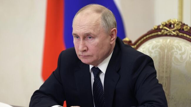 Путин на совещании с членами Правительства