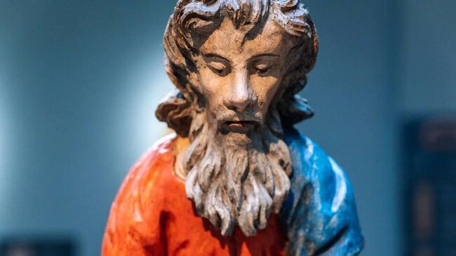 Экспонат выставки Цвет сквозь эпохи во Всероссийском художественном научно-реставрационном центре имени академика Грабаря