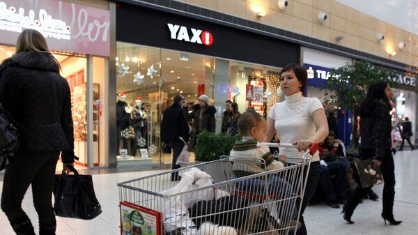 Посещаемость торговых центров Москвы и Петербурга за 5 лет упала на 25%