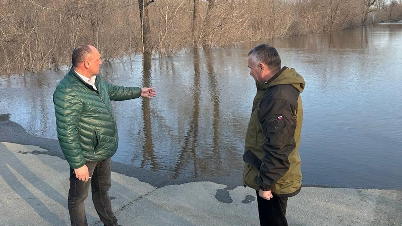 В Орске начали подвоз воды для бытовых нужд - РИА Новости, 18.04.2024