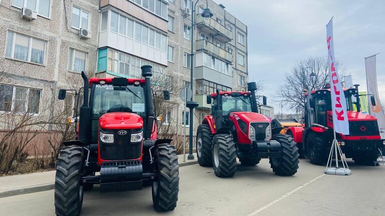 Сельскохозяйственная техника представленная в Подмосковном Зарайске на фестивале-выставке Зарайская нива 
