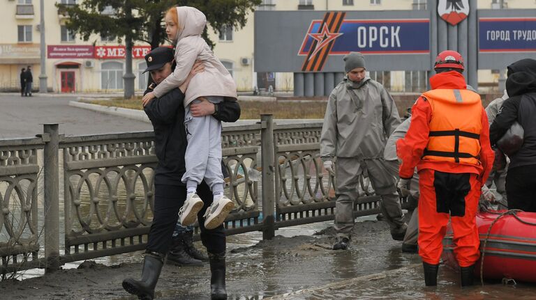 Обстановка в Орске после прорыва дамбы