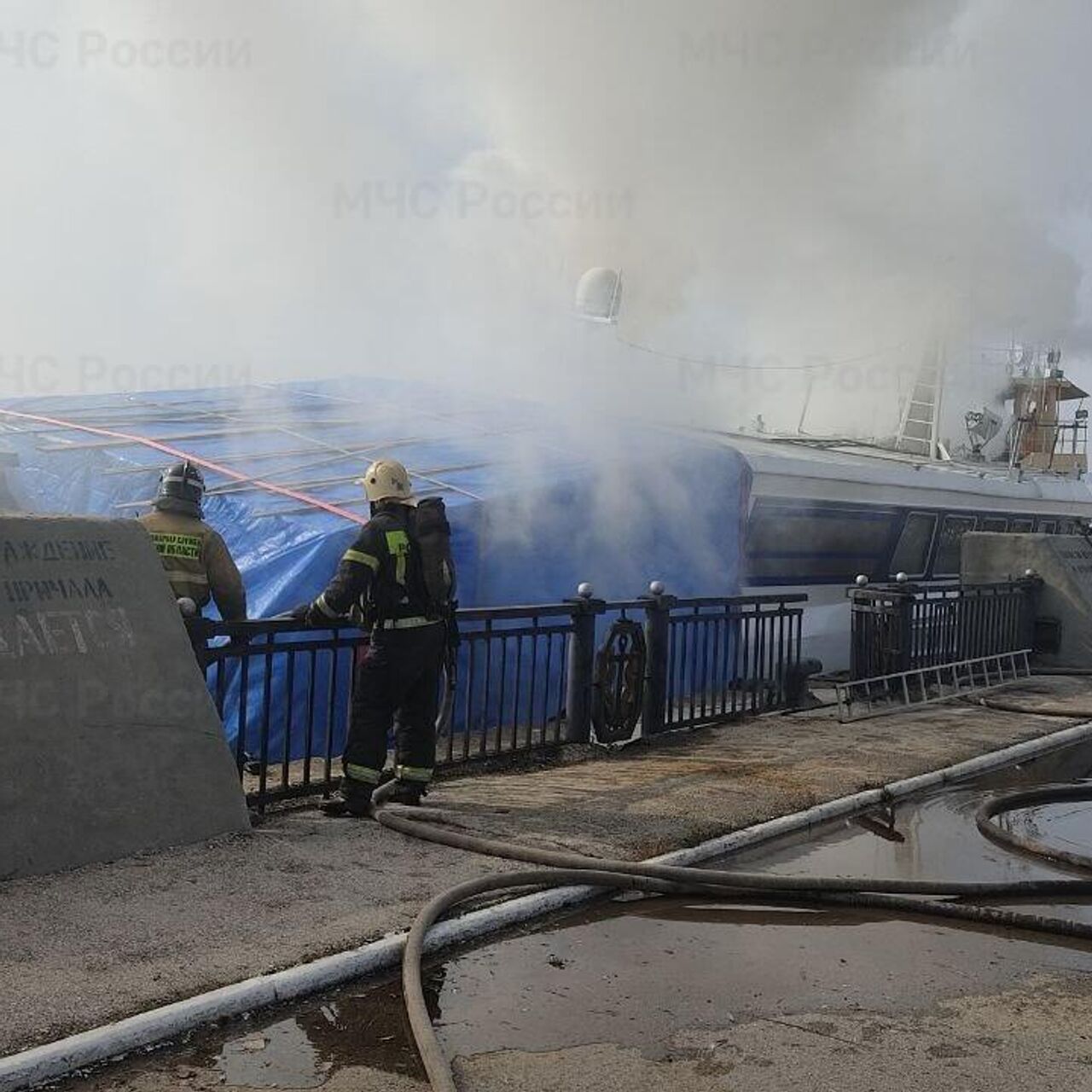 В Тольятти выросла площадь пожара на прогулочном судне - РИА Новости,  08.04.2024