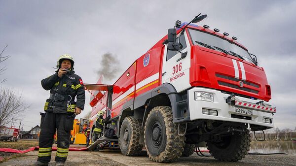 Работа спасателей Пожарно-спасательного центра Москвы
