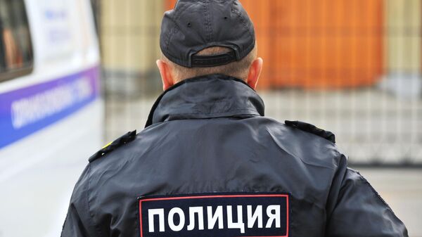 В Петербурге задержали зацепера, проехавшегося между вагонами 
