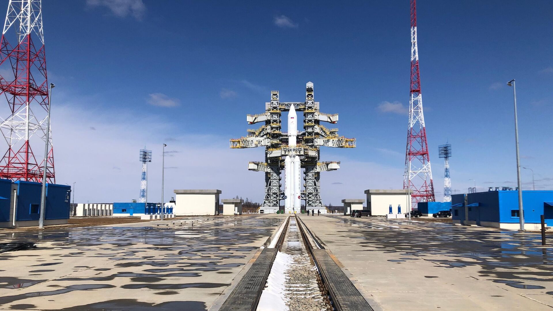 Первая летная ракета космического назначения Ангара-А5 на стартовом комплексе космодрома Восточный - РИА Новости, 1920, 31.05.2024