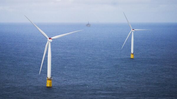 Ветряная электростанция, расположенная между нефтегазовыми месторождениями Снорре и Гуллфакс в Северном море у побережья Бергена, Норвегия
