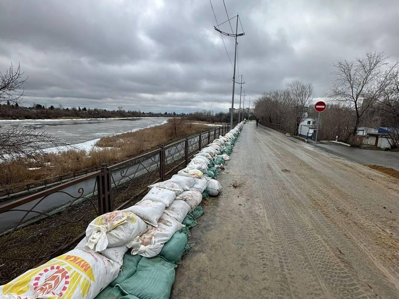 Основные работы по дамбе в Курганской области завершат 12 апреля - РИА  Новости, 12.04.2024